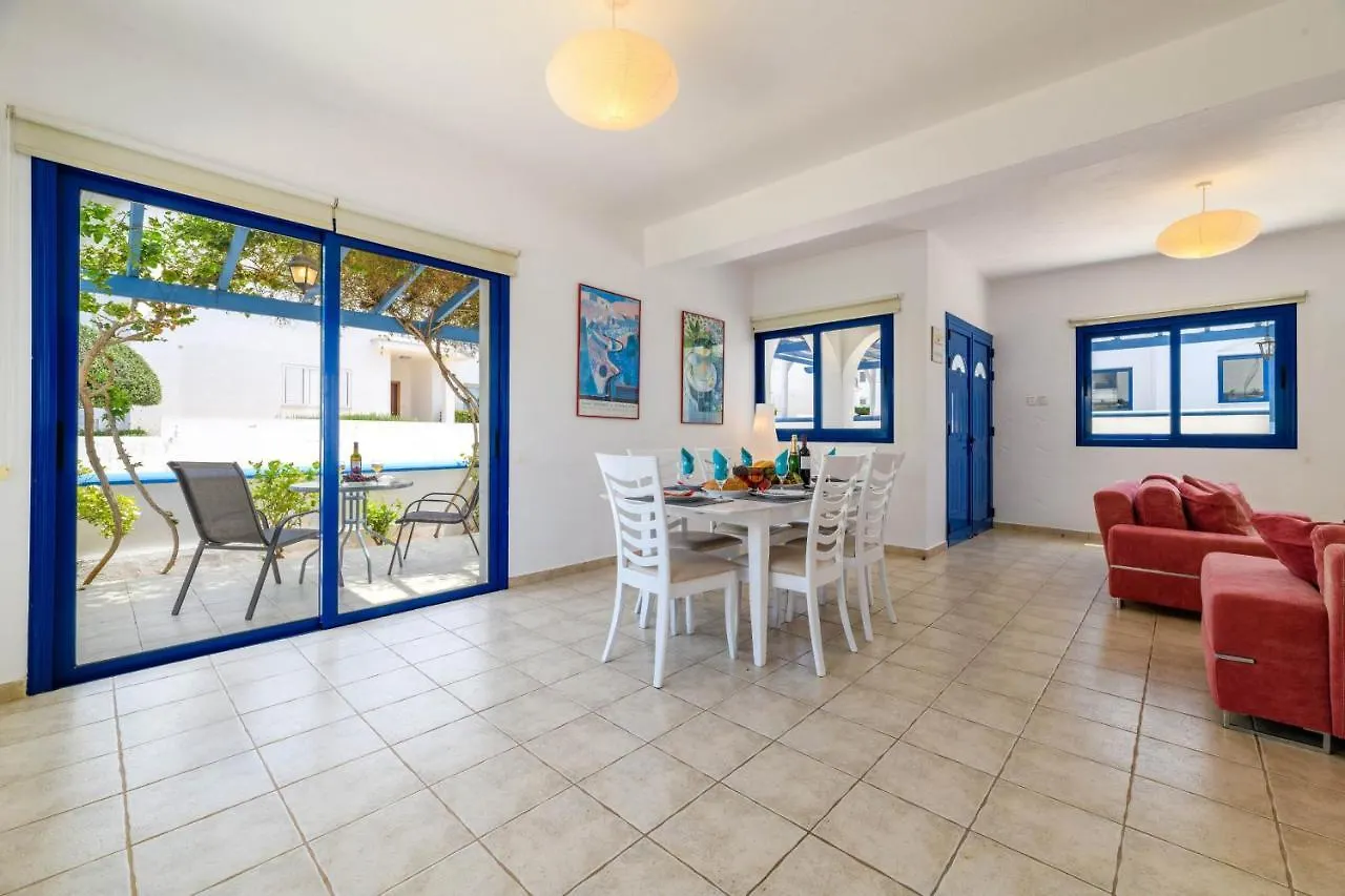 Sirena Beach Villa #31
