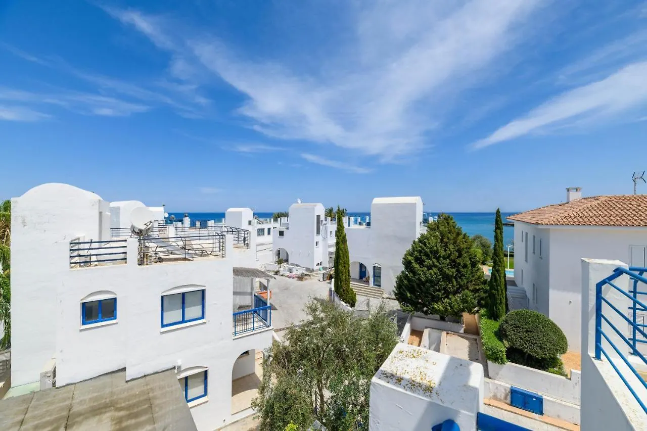 Sirena Beach Villa #31 Кипр