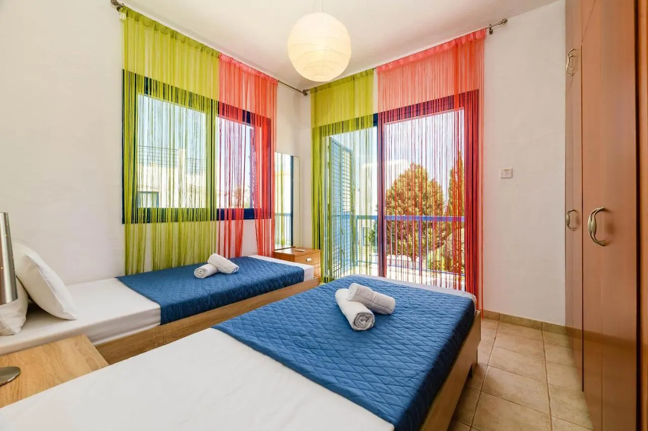 Sirena Beach Villa #31